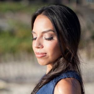 Meet your Posher, Maya